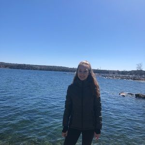 Meet your Posher, Julia